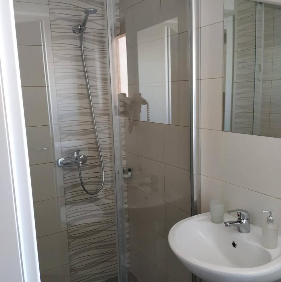 Apartments Mostrovi Ochryda Zewnętrze zdjęcie