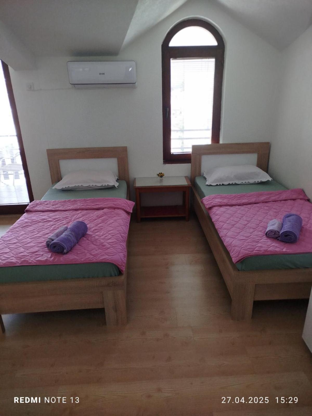 Apartments Mostrovi Ochryda Zewnętrze zdjęcie